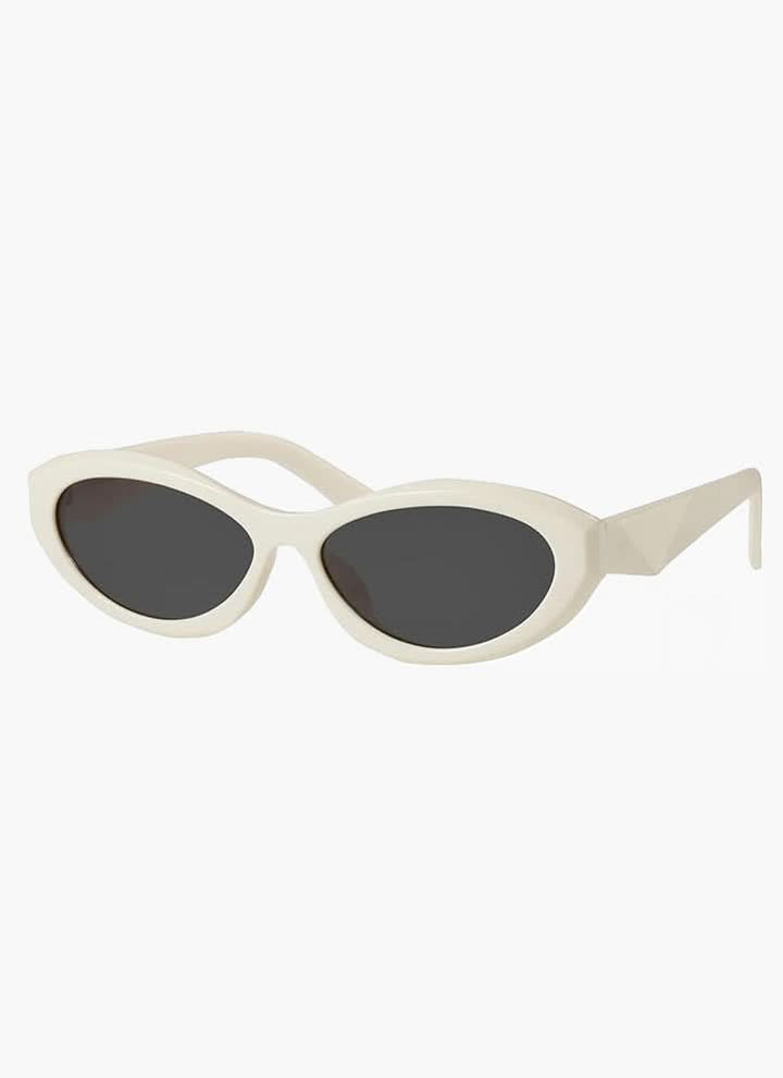 Black Ryelle™ minimalist sunglasses by Emma & Rose Cape Town with sleek, modern design and thin frames.