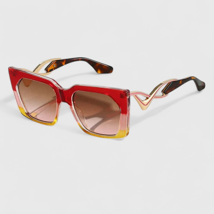 Emma & Rose Cape Town Oaklynne stylish sunglasses with turtle shell frames, showcasing a trendy and elegant design.
