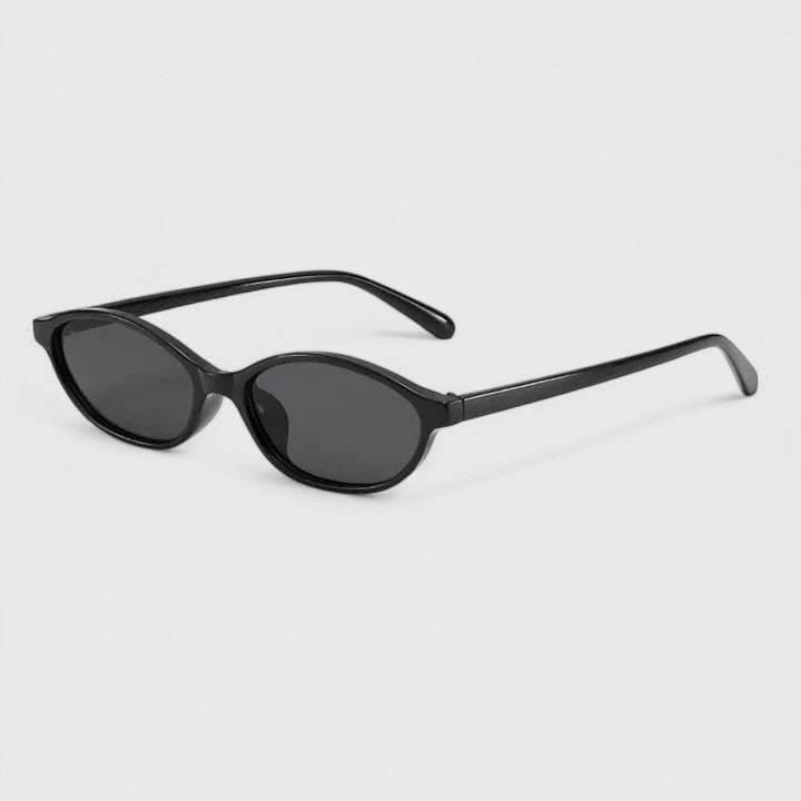 Emma & Rose Cape Town Grayslyn sophisticated sunglasses with stylish frame and tinted lenses, showcased on a model.
