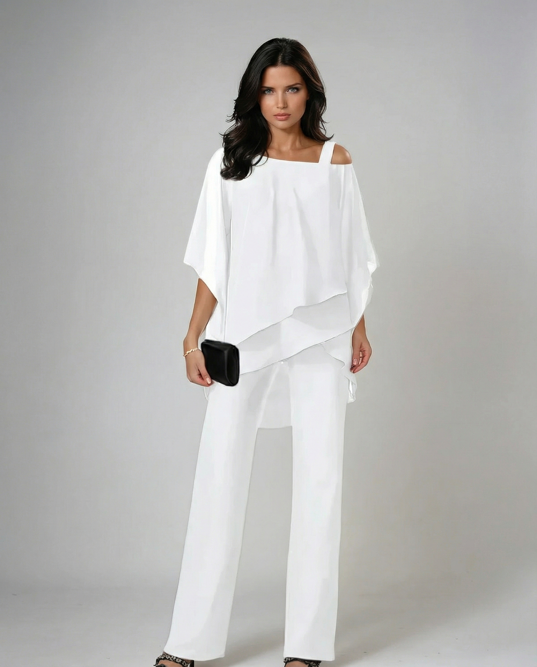 Emma & Rose Cape Town Mariella™ airy two-piece set in white, featuring lightweight fabric and comfortable fit.