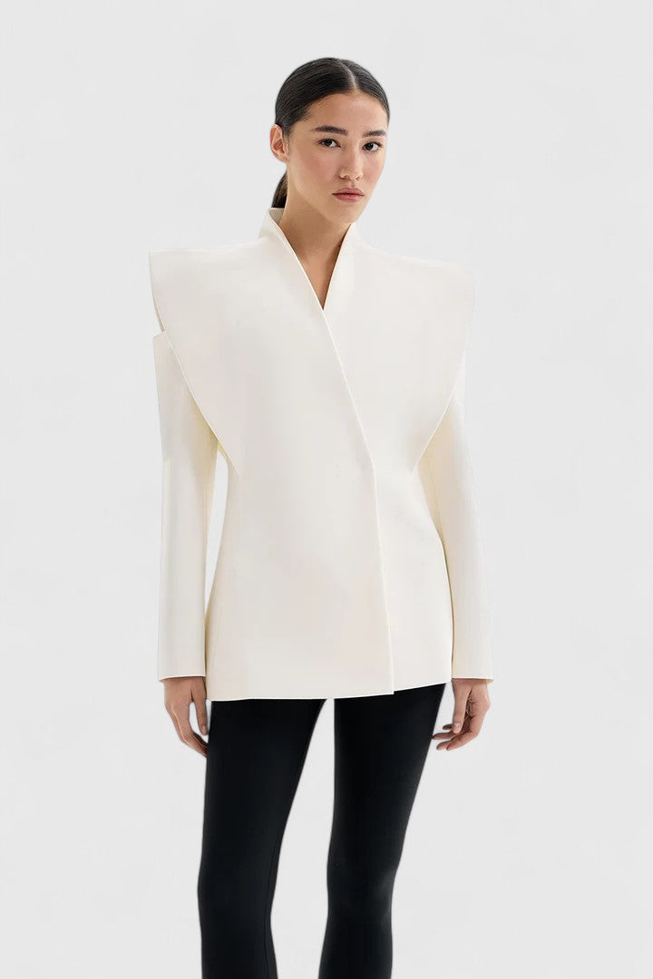 White Valeria™ Elegant Blazer by Emma & Rose Cape Town, tailored fit with lapel collar and sleek design for sophisticated look.