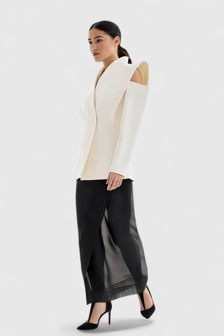 White Valeria™ Elegant Blazer by Emma & Rose Cape Town, tailored fit with lapels, shown on a mannequin.