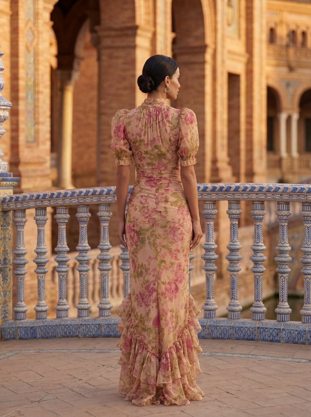 Emma & Rose Cape Town Rosario flowing floral dress, lightweight fabric with vibrant floral pattern, perfect for summer wear.