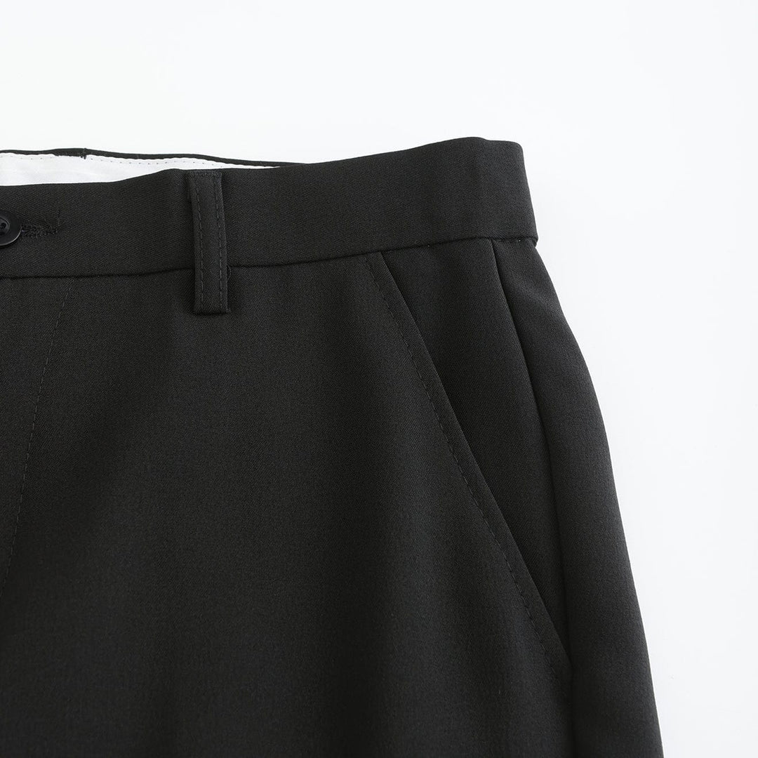 Black Janneke™ Amista stretch pantalon by Emma & Rose Manhattan, slim fit with comfortable elastic waistband.