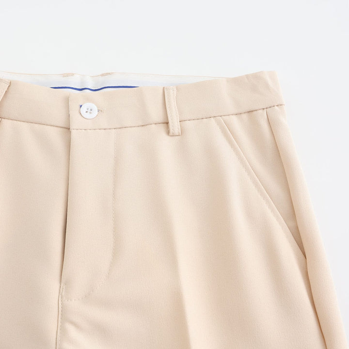 Black Janneke™ Amista stretch pantalon by Emma & Rose Manhattan, fitted women’s pants with a comfortable stretch fit.