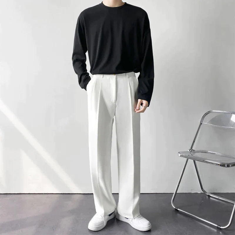 Black Pascal London Pantalon by Emma & Rose Manhattan, tailored fit with classic design, shown on a model.