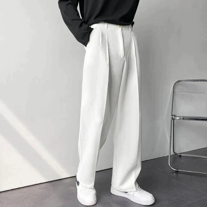 Black Pascal London Pantalon by Emma & Rose Manhattan, tailored fit with classic style, shown on a model.