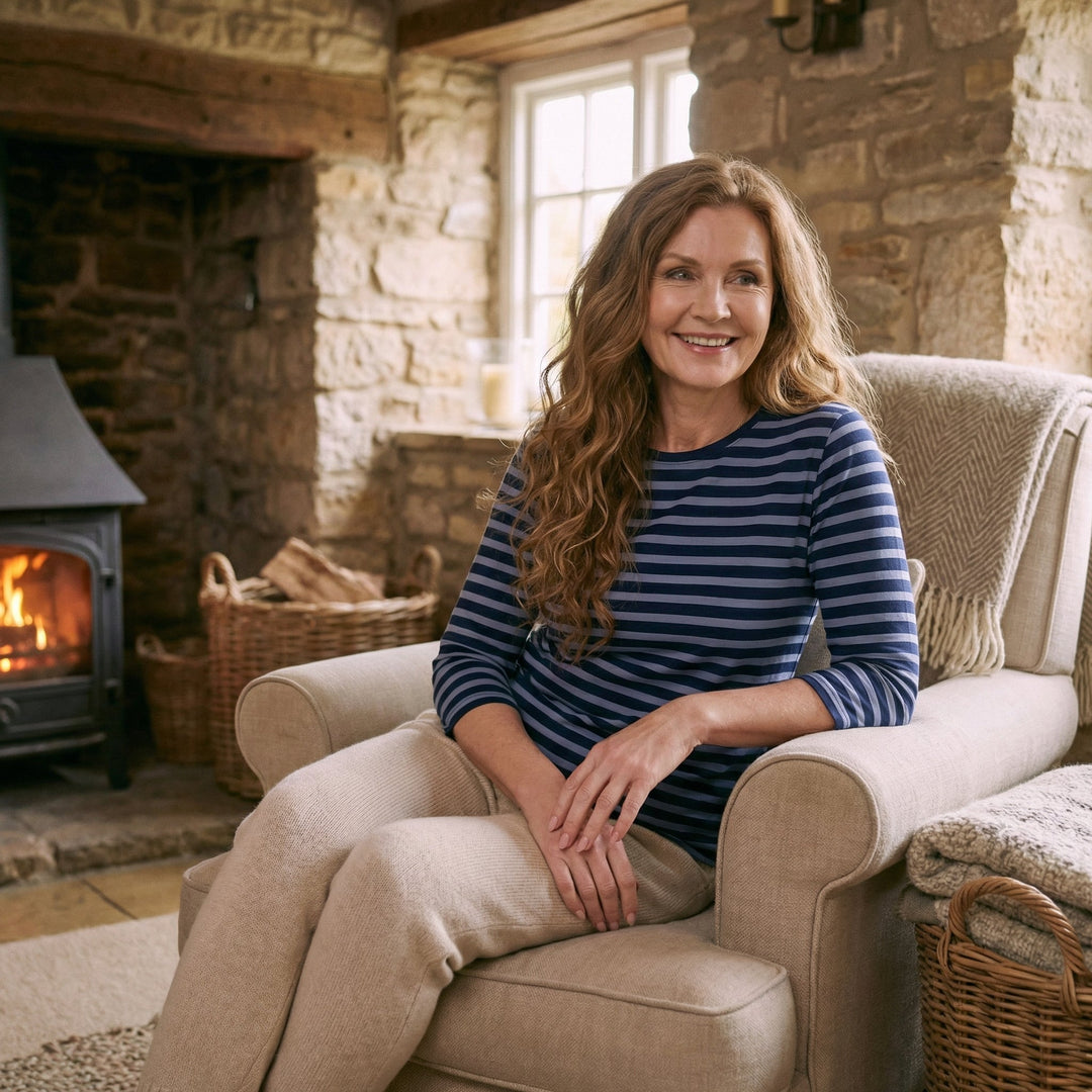Emma & Rose Manhattan navy 3/4 sleeve casual top with a relaxed fit, featuring a soft fabric and comfortable design.