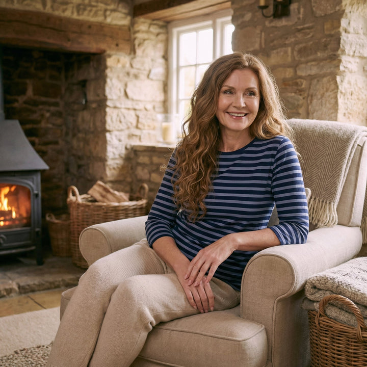 Emma & Rose Manhattan navy 3/4 sleeve casual top with a relaxed fit, featuring a soft fabric and comfortable design.