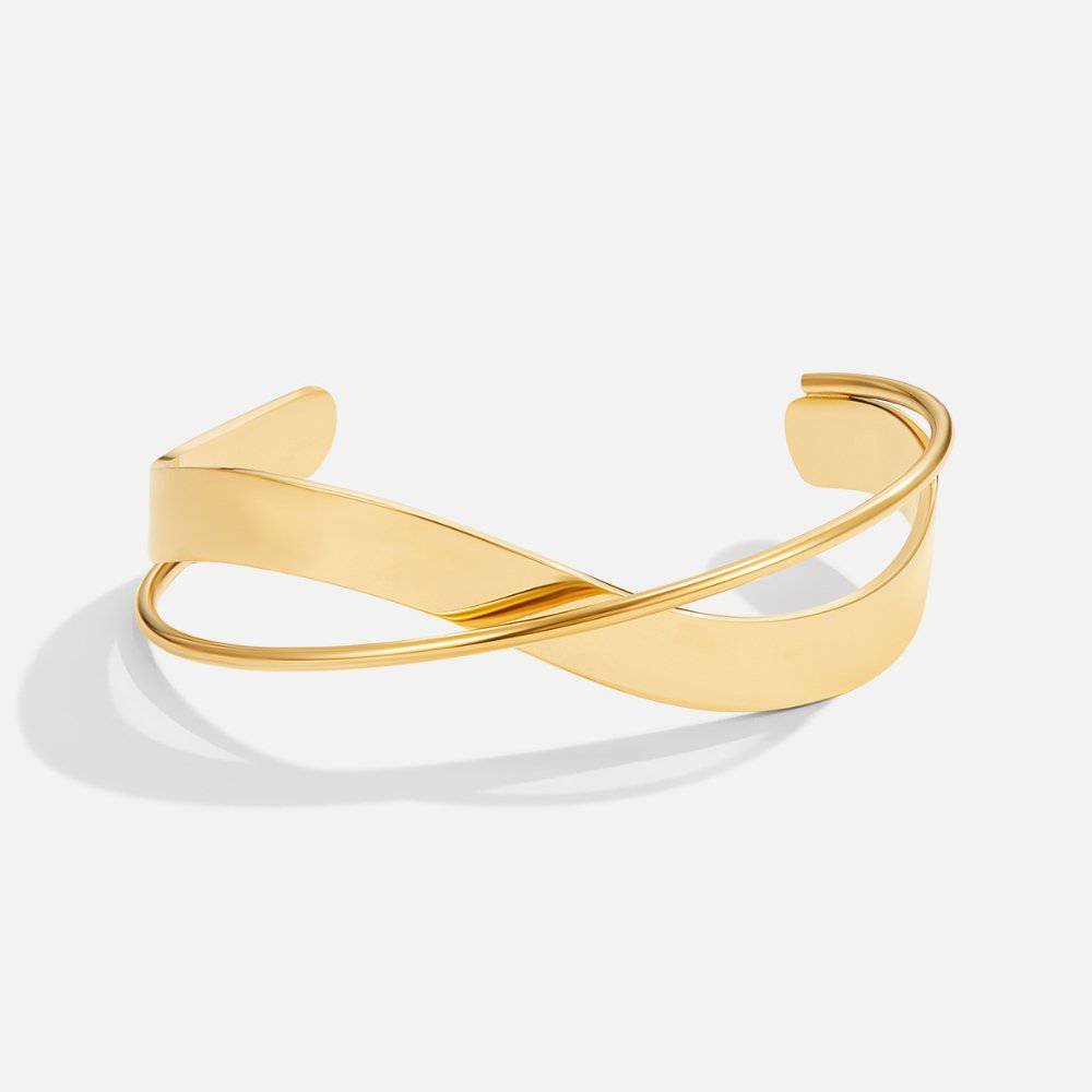 Sophia™ gold bracelet by Emma & Rose Cape Town featuring a stylish, elegant gold bangle with intricate design details.
