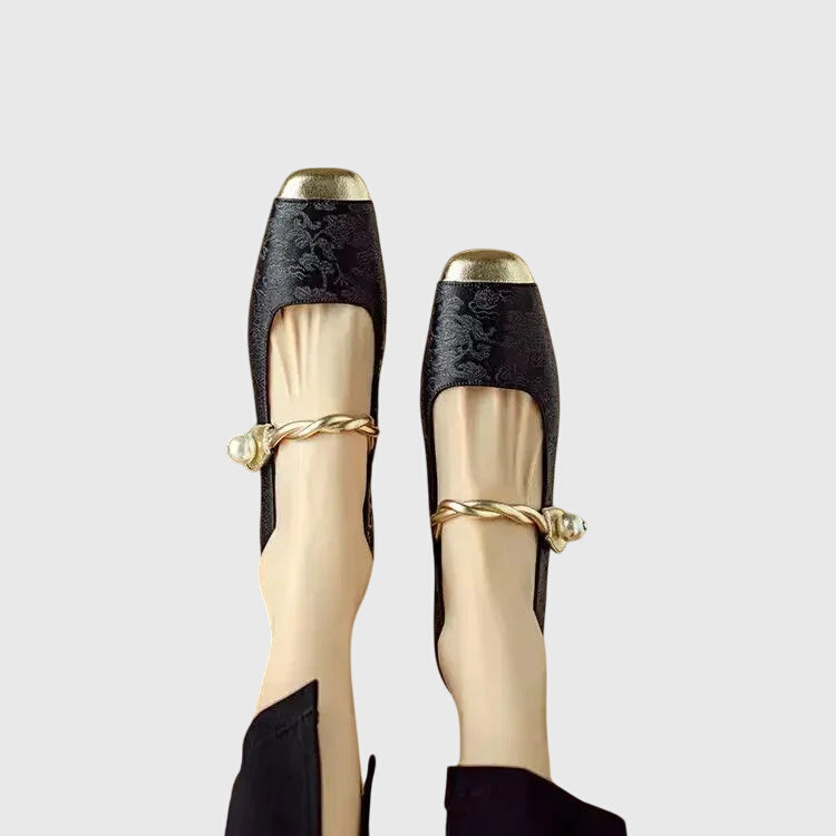 Women's Orthopaedic Low-Heeled Shoes with Mary Jane Strap for All-Day Comfort