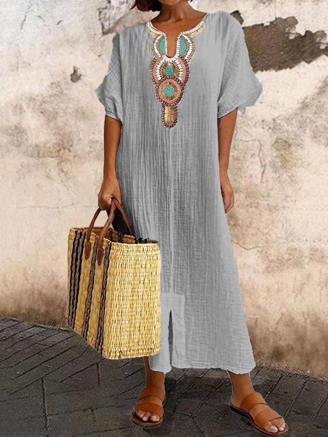 Anni | Bohemian kaftan dress with embroidery and short sleeves, loose design