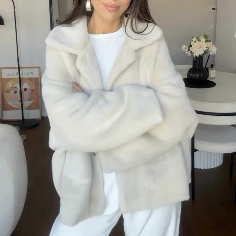Veloria - Plush Coat