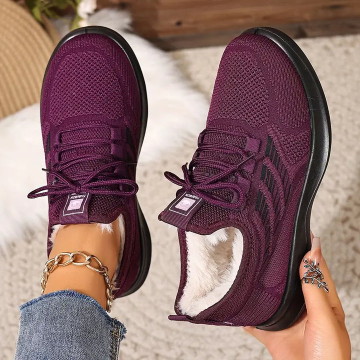 Comfortable Sports Shoes with Soft Sole Material EB EB
