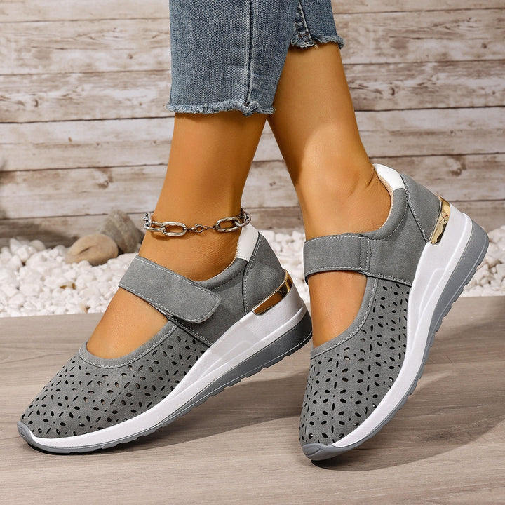 Camila | Stylish supportive comfort sneakers with breathable design