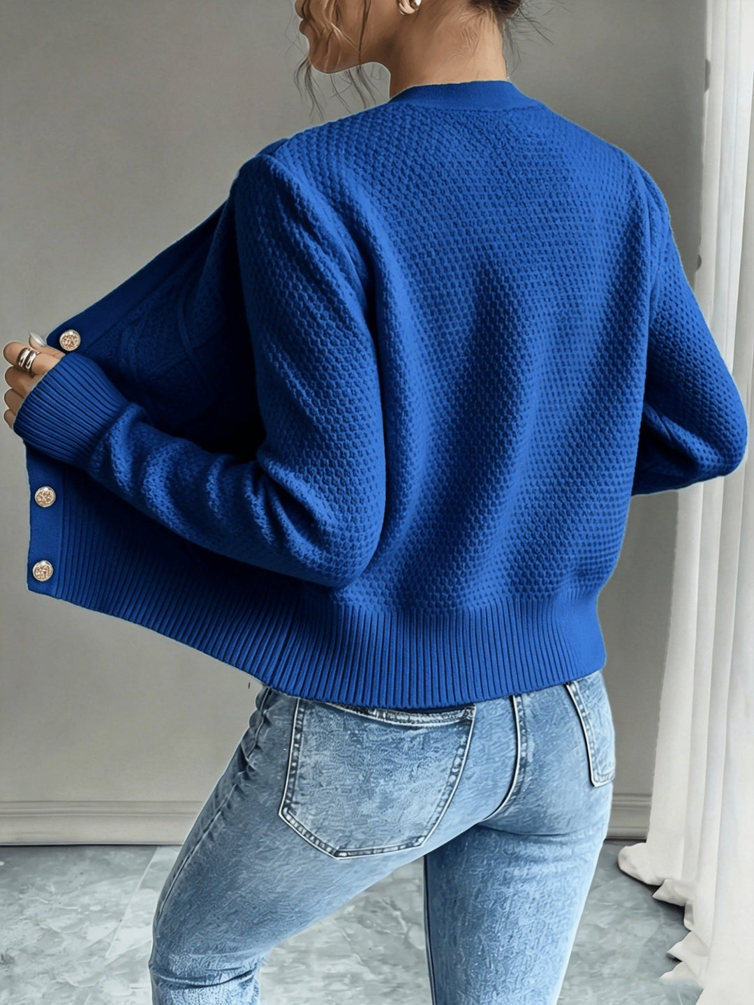 Isabelle - Elegant Twisted Knit Cardigan with Round Neck