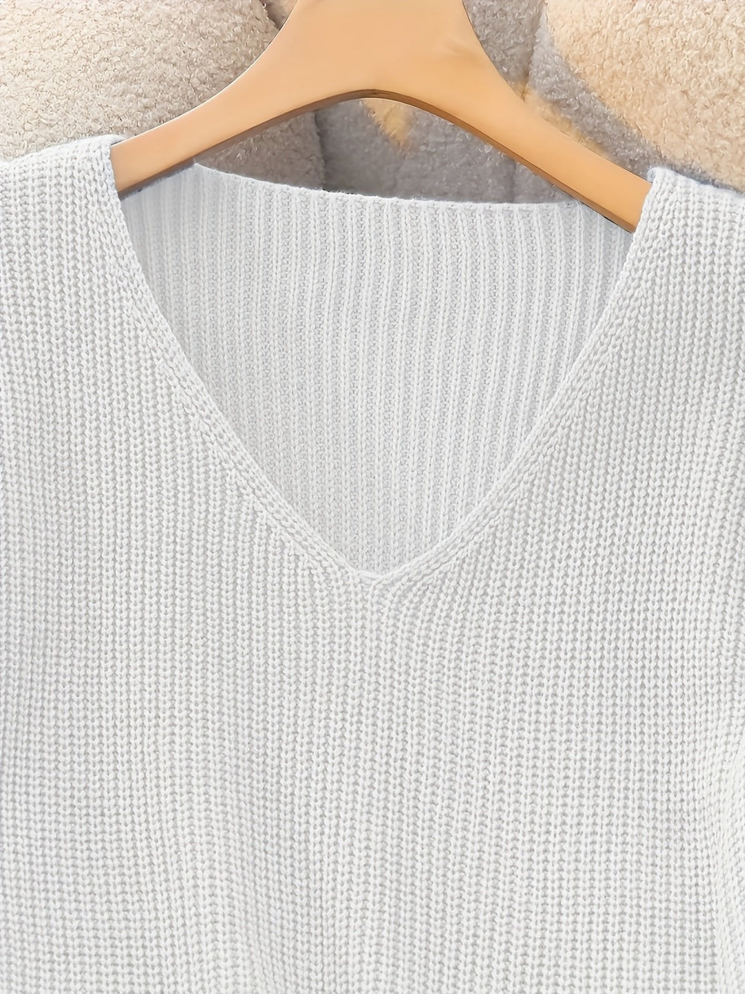 Sophie | Feminine Ribbed Knit Sweater with V-Neck and Button Details