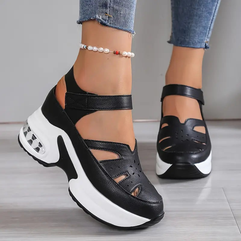 Béatrice™  |  Stable Platform Sandals