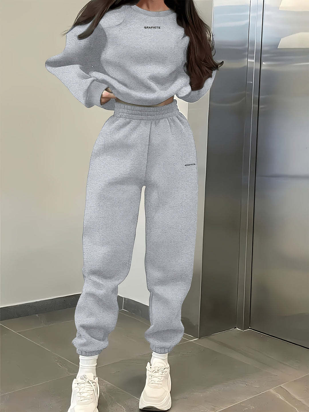 RELAXING TRAINING SUIT FOR WOMEN