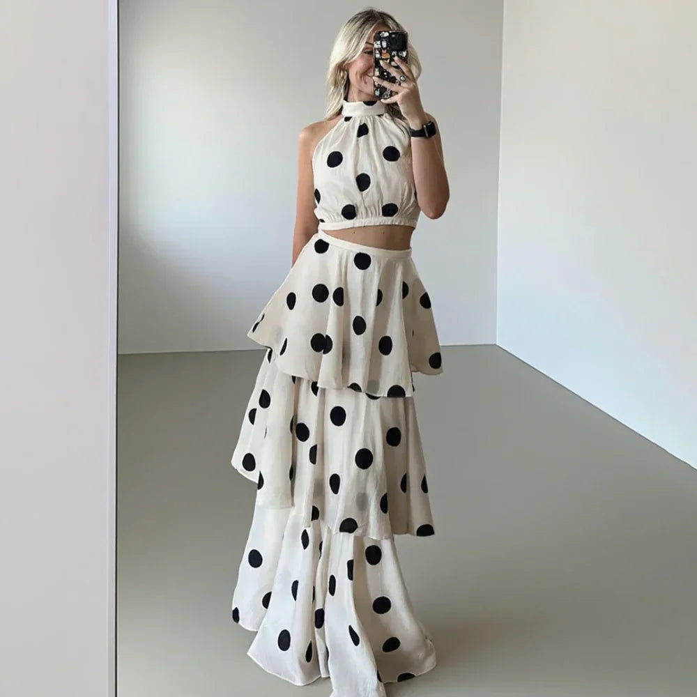 Emma & Rose Cape Town Luna polka dot set featuring elegant, timeless design with stylish polka dot patterns on fabric.