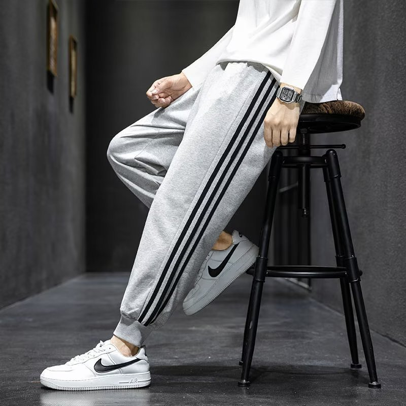 Men's Jogging Pants | Straight Leg | With Zipper Pockets | Winter