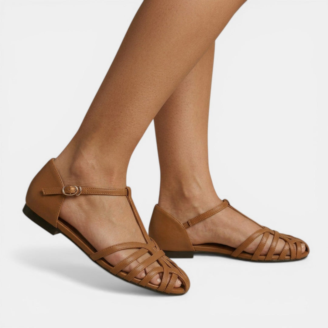 Women's Flat Brown Sandals in Soft Leather for Summer