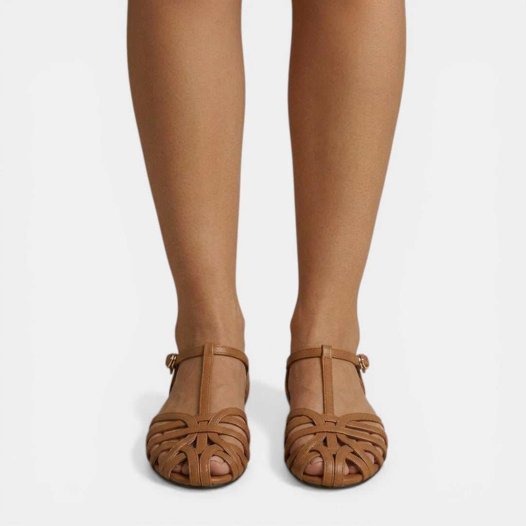 Women's Flat Brown Sandals in Soft Leather for Summer