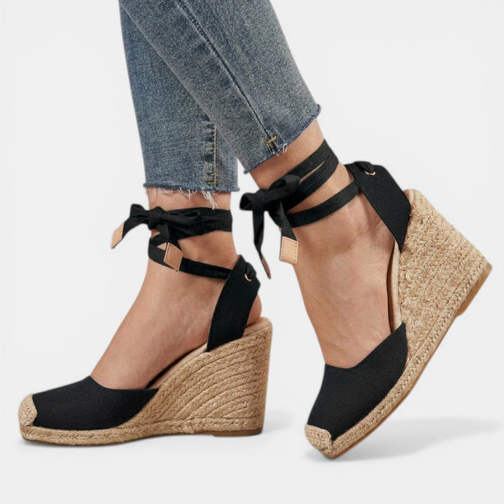 Elegant Romantic Lace Women's Heeled Sandals