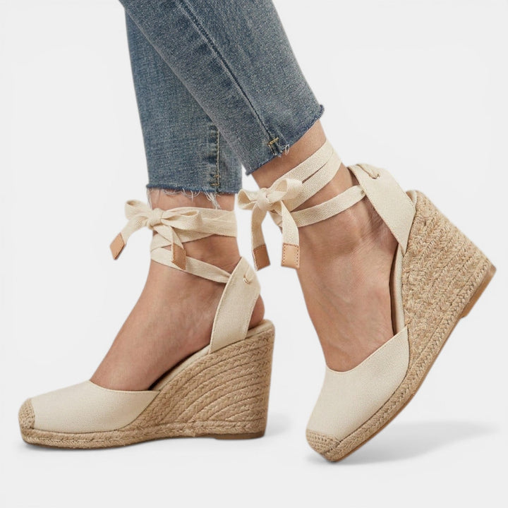 Elegant Romantic Lace Women's Heeled Sandals