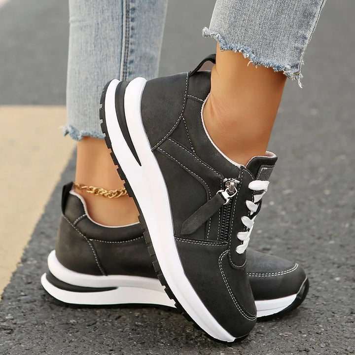 Pura | Trendy Orthopaedic Sneakers – Elegance and Well-being