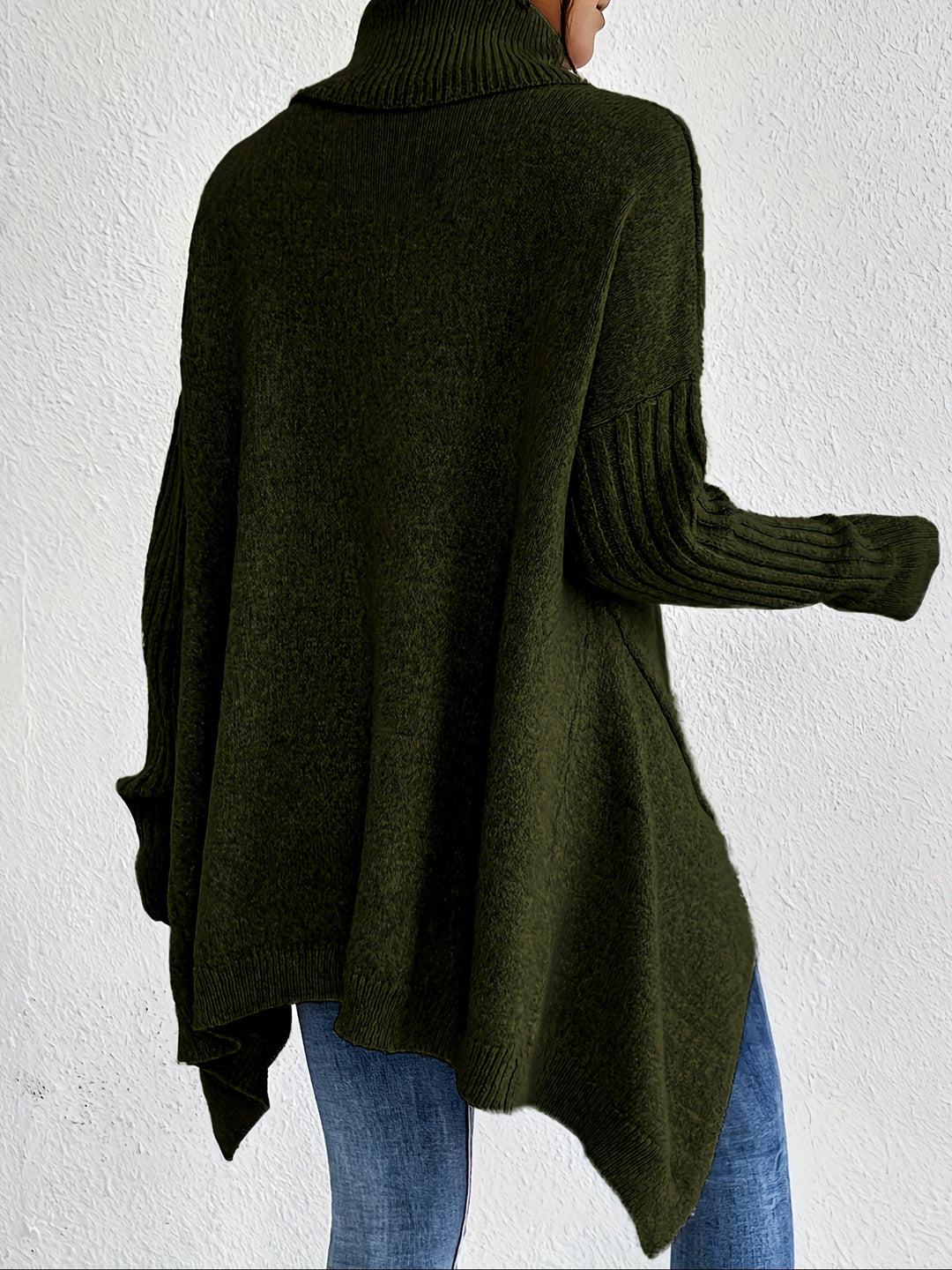 Hedrun Women's Oversized Turtleneck Sweater - Elena Harper