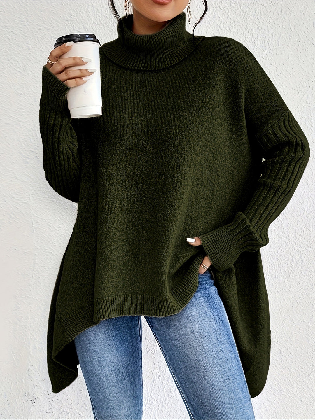 Hedrun Women's Oversized Turtleneck Sweater - Elena Harper