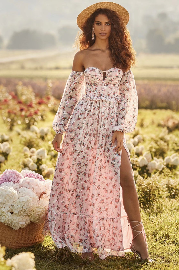 Help - Maxi Dress with Off-Shoulder Floral Print