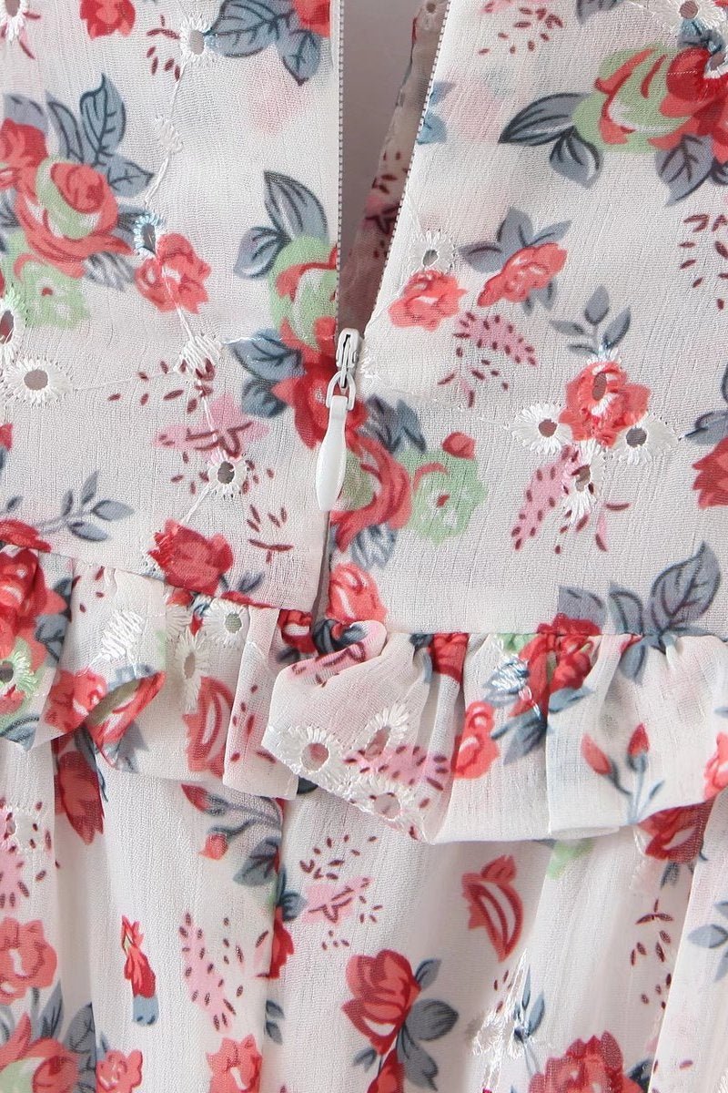 Help - Maxi Dress with Off-Shoulder Floral Print