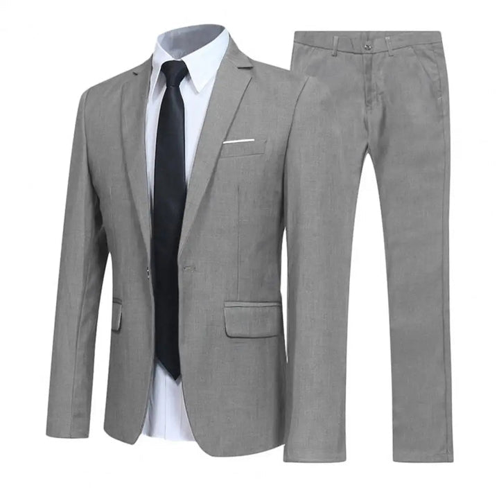 Men's Suit with Elegant Style for a Comfortable Fit