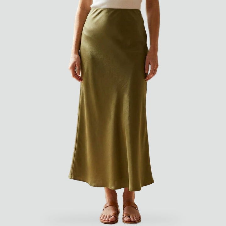 Ladies Satin Skirt with Elegant Shine for a Luxurious Maxi Look