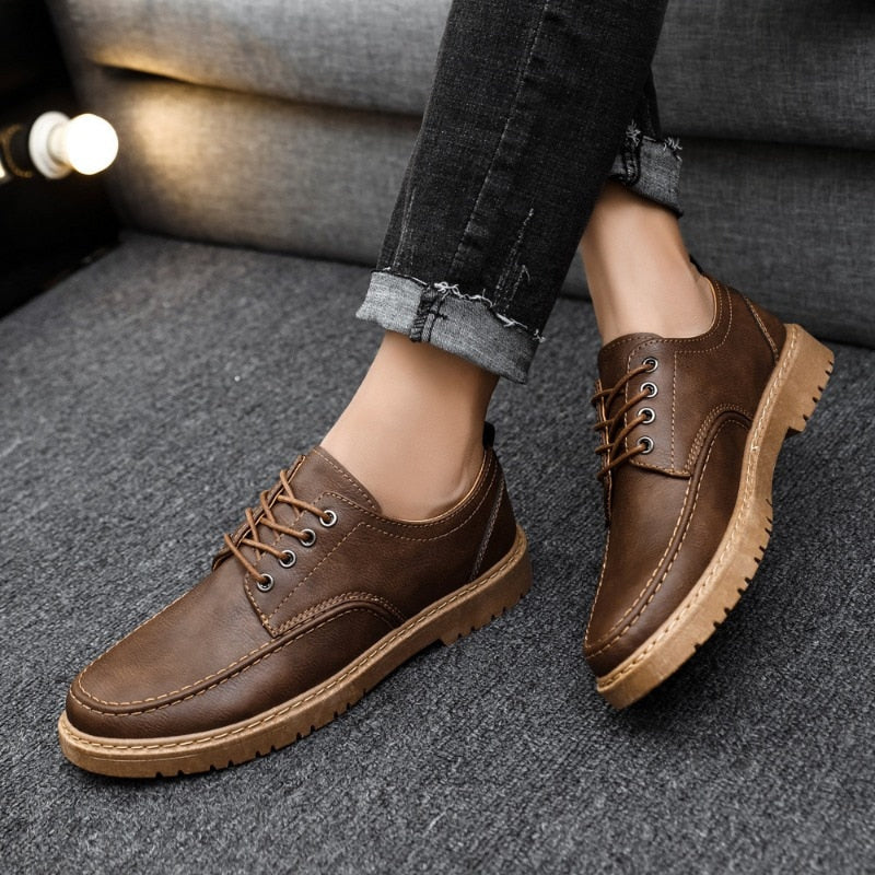 Men's Lace-Up Derby Shoes with Pull Tab