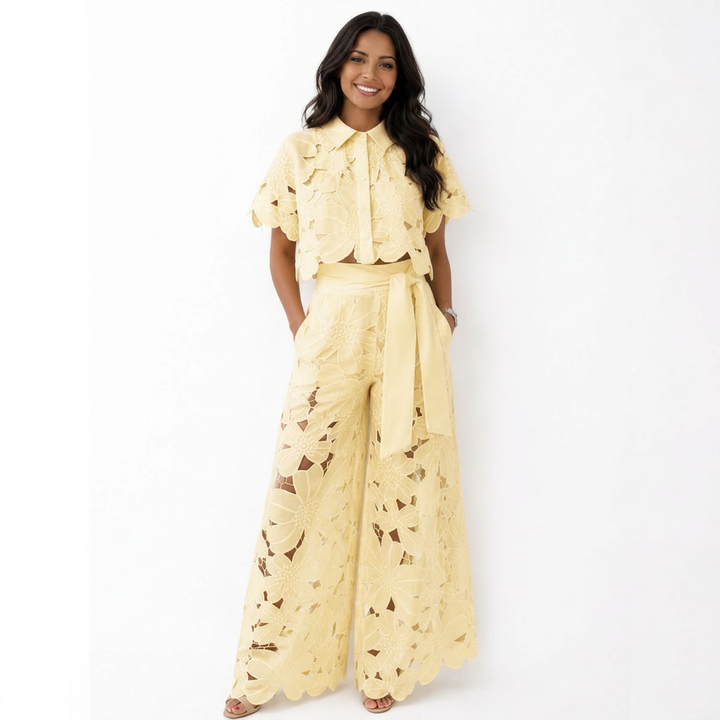 Arielle Comfortable Set - Elena Harper