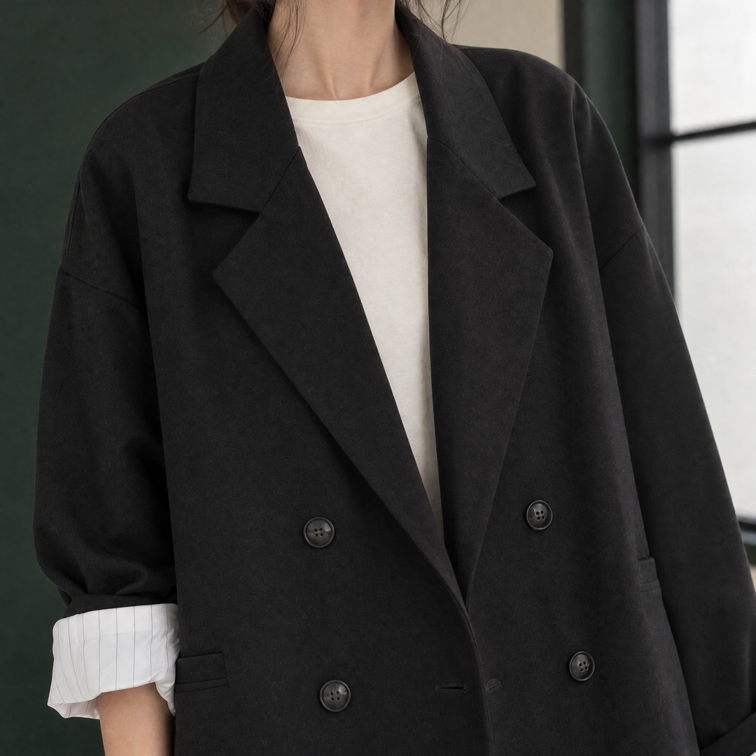 Women's Oversized Double-Breasted Blazer with Notched Lapels – Cromarty