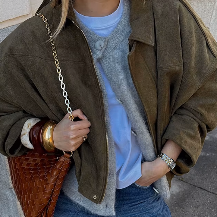 Oversized women's suede-effect jacket with a loose fit for everyday urban style