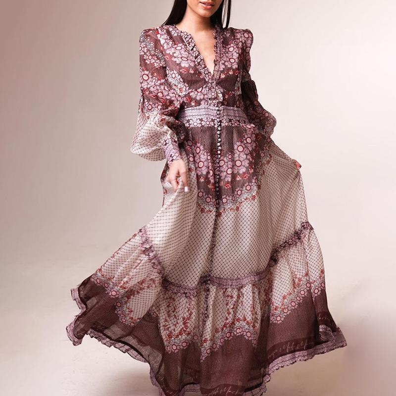 Vimke - V-neck dress with patchwork print