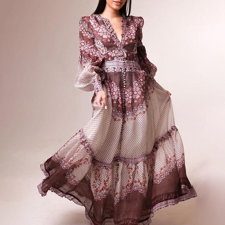 Vimke - V-neck dress with patchwork print