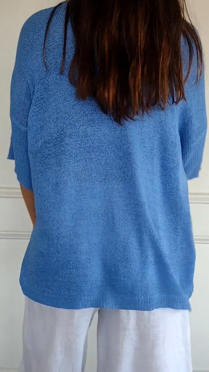 Jill™  |  Timeless V-neck Top