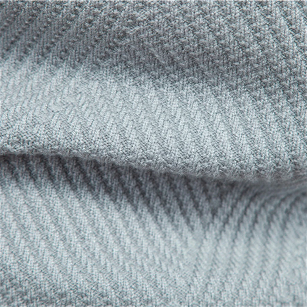 Men's Striped Sweater with Round Neck – Knitted Pullover with Ribbed Edges