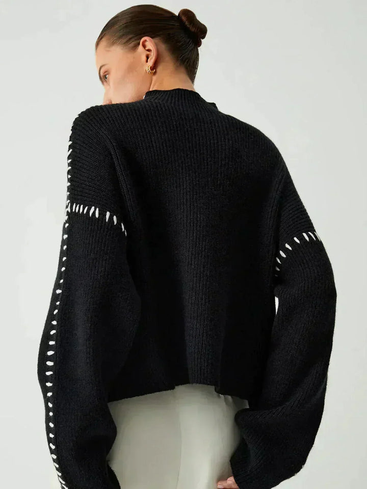 Short women's sweater with high collar - Modern and soft