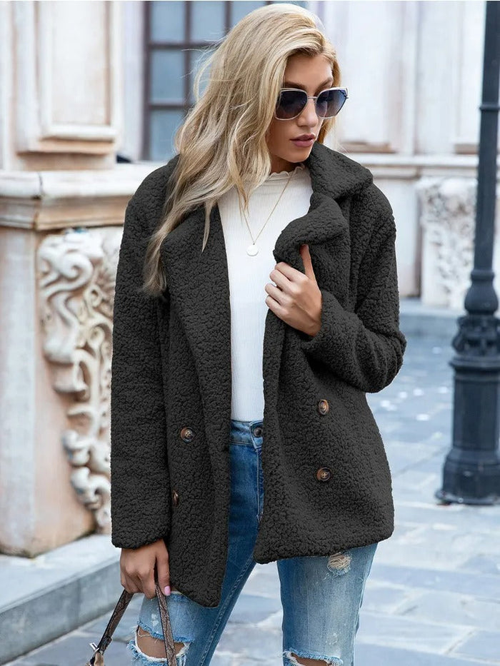 SOPHIA – ELEGANT DOUBLE-BREASTED TEDDY COAT