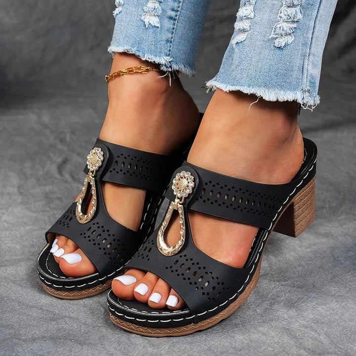 Nora - Orthopaedic Sandals
