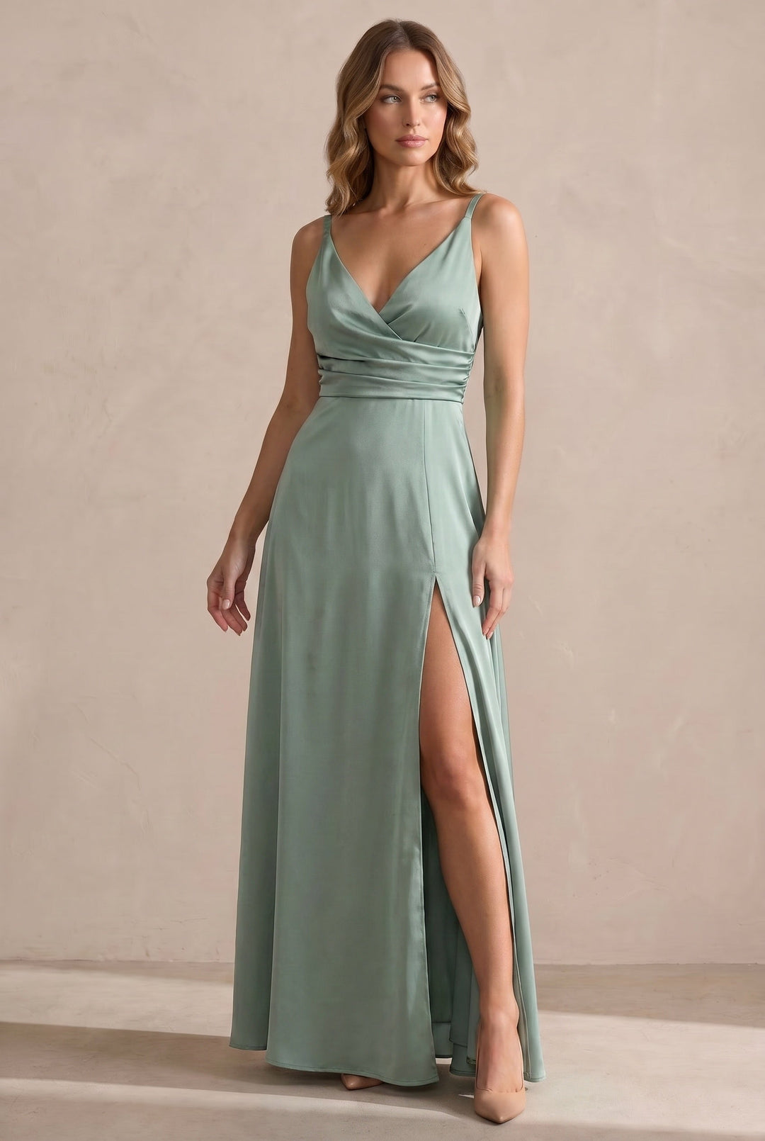 Women's Elegant Midi Dress with Timeless Silhouette