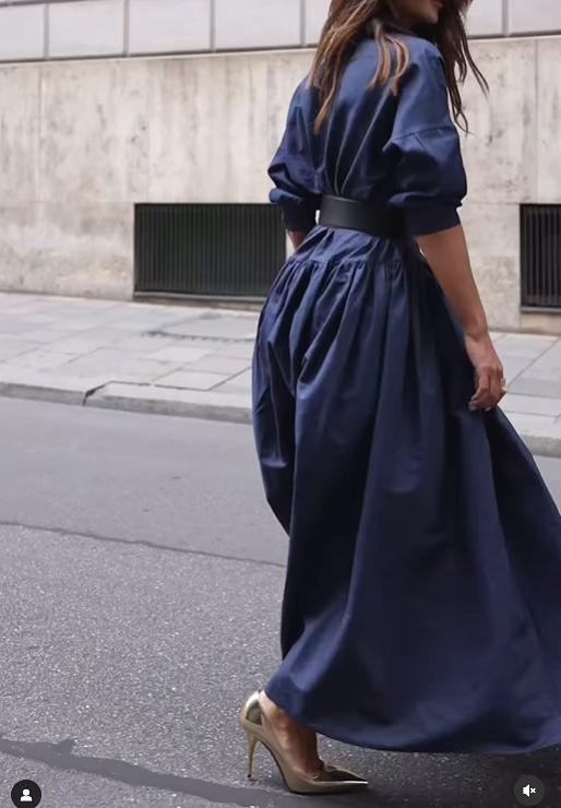 Amara - Loose Dress in Navy
