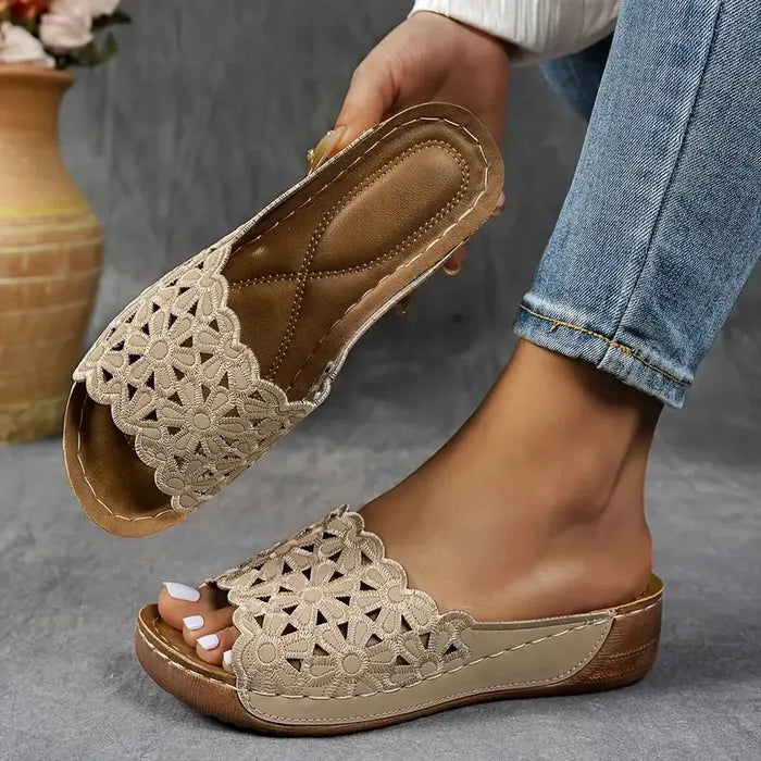 Delilah – Ergonomic Sandals